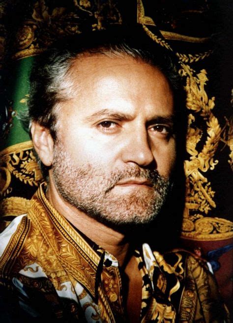 life of gianni versace|where was versace founded.